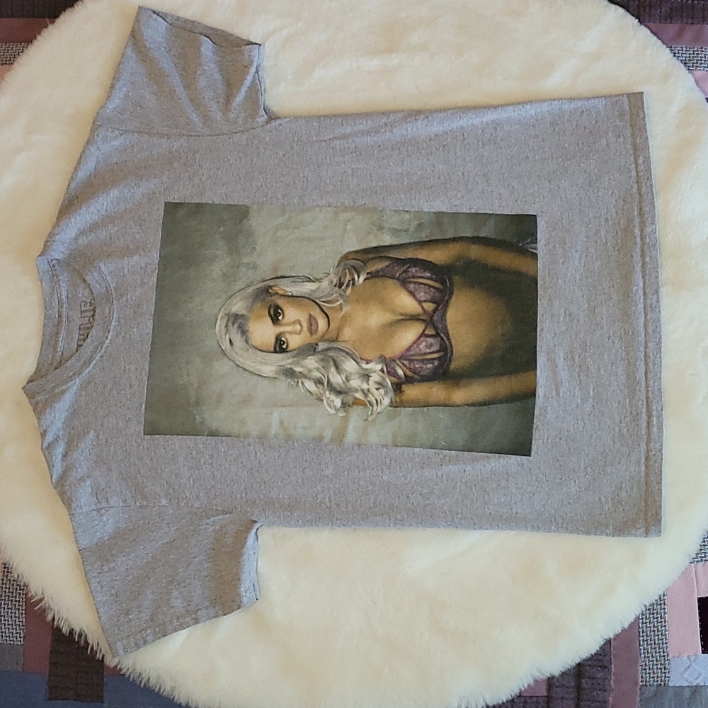 Official Kylie Jenner Gray Blonde Lingere Sexy Short Sleeve Tshirt